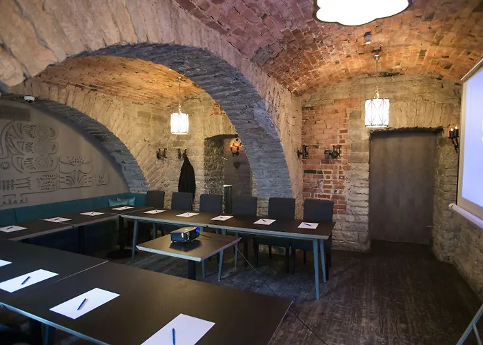 St. Barbara Отель Таллин